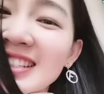 美女主播